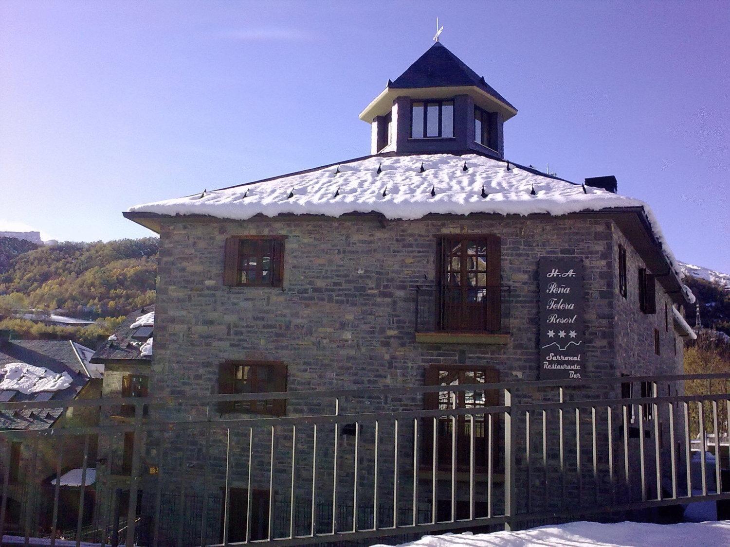 Aparthotel Pena Telera Resort El Pueyo de Jaca Kültér fotó