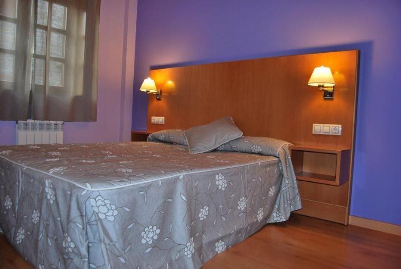 Aparthotel Pena Telera Resort El Pueyo de Jaca Kültér fotó